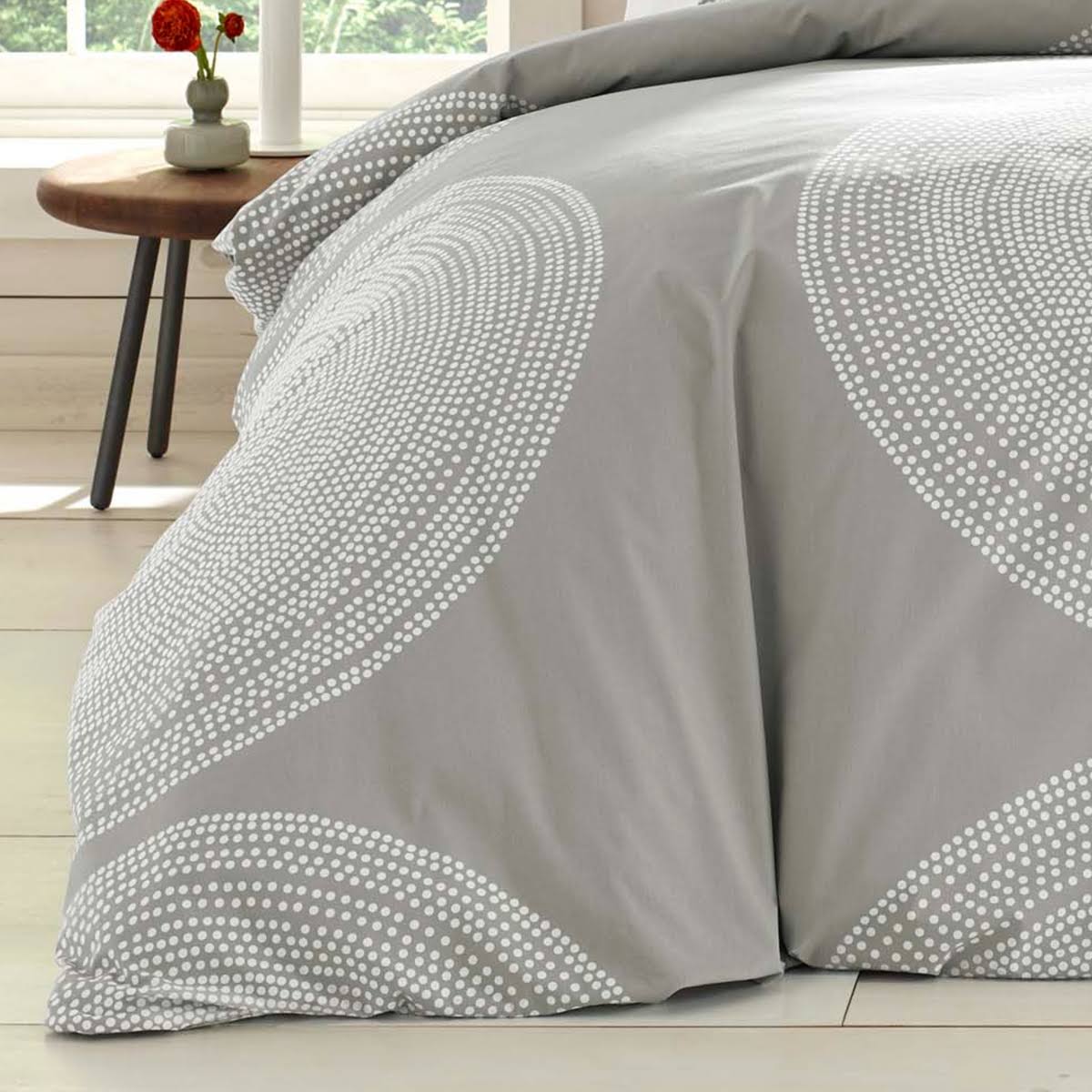 Marimekko 221439 Fokus Duvet Cover Set, Twin, Navy - Image 10